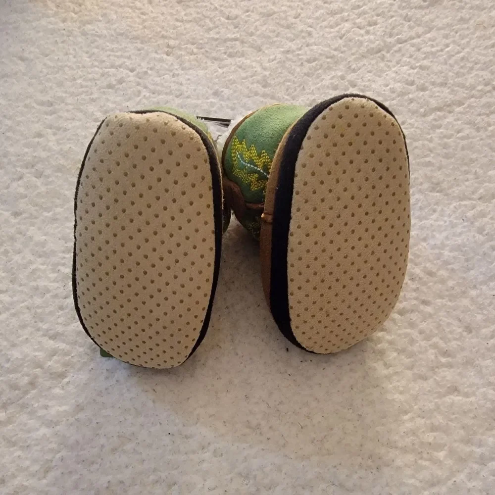 🆕️🎿John Deere Infant Cowboy Boots Booties, Sz 3/4, Green/Tan